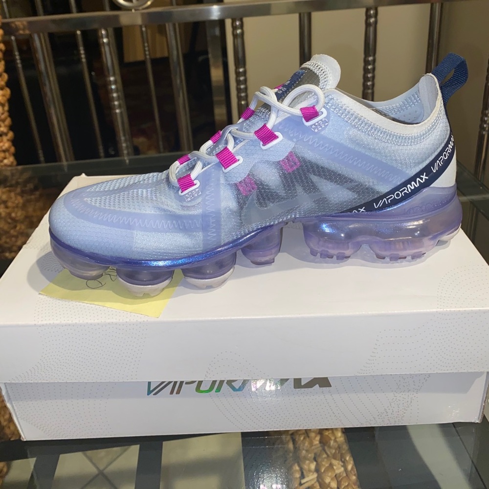 Football grey white obsidian vapormax 2019